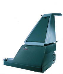 GU 700A 大面積直立式吸塵機